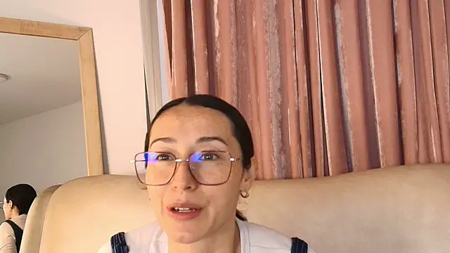 Ginevra esposito online show from 03-30-26, 12:50