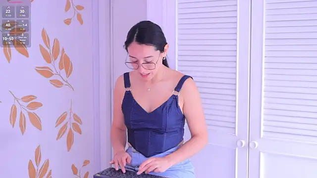 Ginevra esposito online show from 10-04-25, 01:01