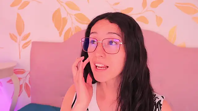 Ginevra esposito online show from 03-25-26, 12:37