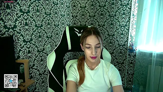 SofiaRoud online show from 01-13-26, 10:19