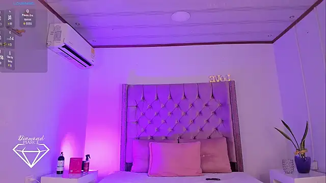 Diamond Piarce online show from 09-28-25, 03:46