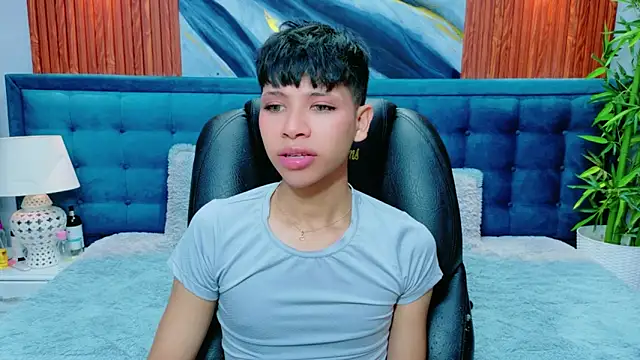 dilan 911 online show from 03-28-26, 07:04