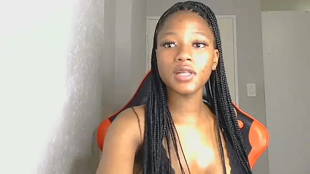 Ballenciaa online show from 10-29-25, 07:13