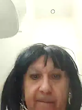 Snapshot of Emily_de_Carla chatting on 06-04-26, 06:18 Emily de Carla online show from 06-04-26, 06:18