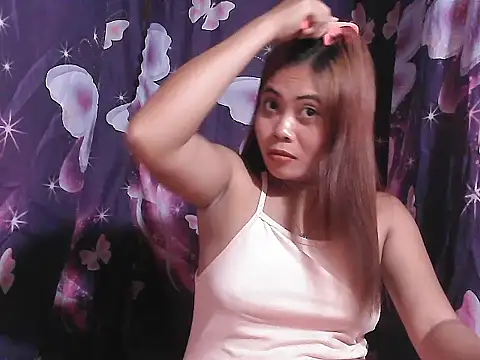 Snapshot of Hot_Samantha4u chatting on 05-16-26, 09:52 Hot Samantha4u online show from 05-16-26, 09:52