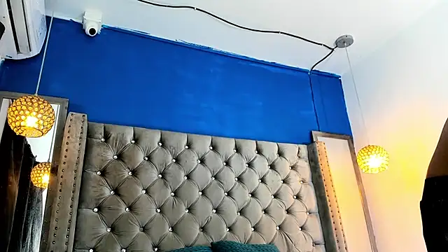 latinhotmuscle online show from 11-14-25, 04:16