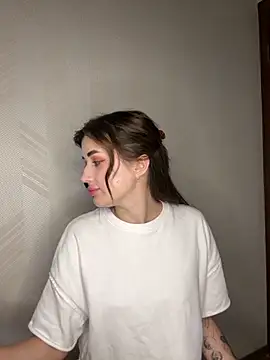 Snapshot of vexlana chatting on 10-16-25, 03:20 vexlana online show from 10-16-25, 03:20