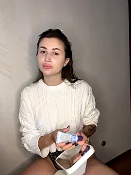 Snapshot of vexlana chatting on 10-11-25, 12:06 vexlana online show from 10-11-25, 12:06