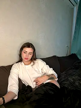 Snapshot of vexlana chatting on 10-21-25, 11:09 vexlana online show from 10-21-25, 11:09