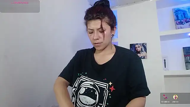 Raven Rouge  online show from 01-12-26, 08:25