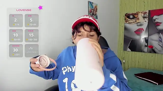 Raven Rouge  online show from 03-04-26, 09:00