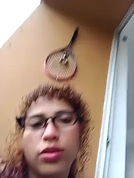 Vikyvoyeur online show from 10-28-25, 09:14