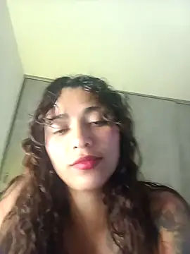 Vikyvoyeur online show from 03-06-26, 03:56