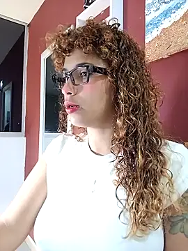 Vikyvoyeur online show from 11-25-25, 03:07