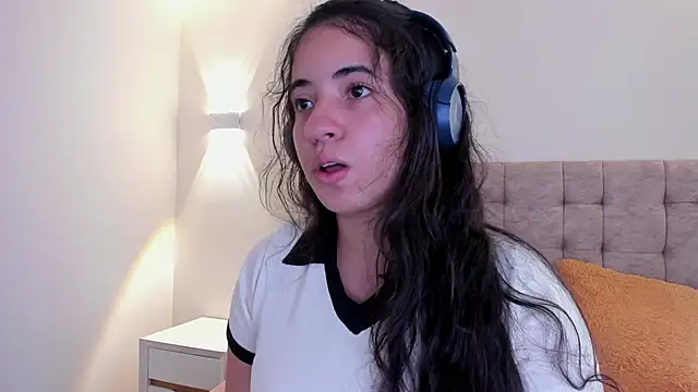 Nicol Chang online show from 11-19-25, 08:20