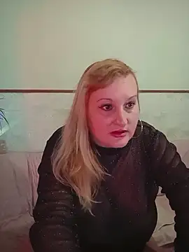 Snapshot of XHelenaX90 chatting on 02-26-26, 07:14 XHelenaX90 online show from 02-26-26, 07:14