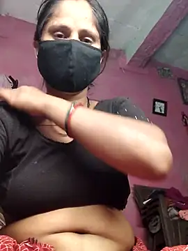 Hot-ilaiy online show from 10-11-25, 02:40