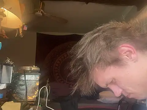 XanderOzzz online show from 11-14-25, 03:26