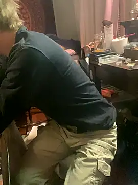 XanderOzzz online show from 11-15-25, 10:41