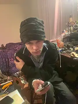 XanderOzzz online show from 12-05-25, 10:14