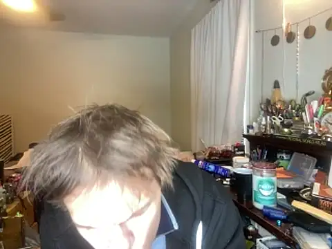 XanderOzzz online show from 12-04-25, 05:56