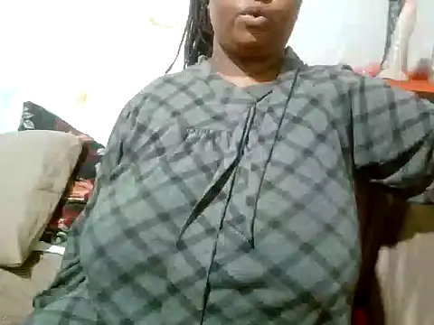 Snapshot of bustydivaxx21 chatting on 09-25-25, 06:25 bustydivaxx21 online show from 09-25-25, 06:25