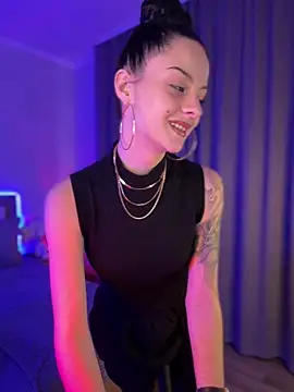 bigJuicyPussy online show from 03-06-26, 01:28