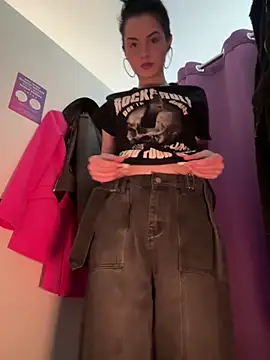 bigJuicyPussy online show from 04-01-26, 01:41