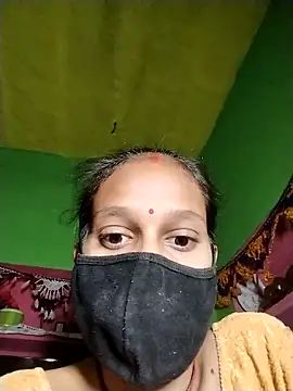 Snapshot of Punam_ji chatting on 05-08-26, 02:32 Punam ji online show from 05-08-26, 02:32