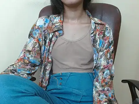 smallcuute online show from 09-13-25, 09:15