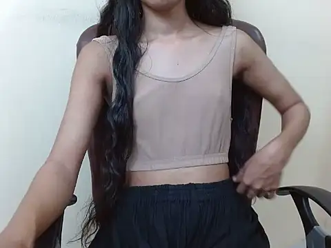 smallcuute online show from 10-01-25, 06:45