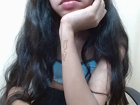 smallcuute online show from 09-17-25, 10:34