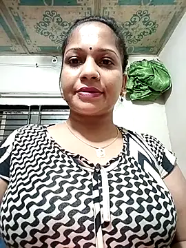 Payel 50 online show from 07-15-26, 04:47