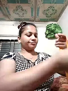Payel 50 online show from 07-18-26, 05:43