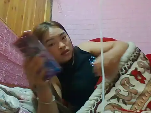 Loc al online show from 11-27-25, 01:22