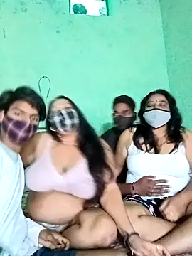 LoveOnStream online show from 10-28-25, 02:12