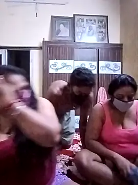 LoveOnStream online show from 02-10-26, 12:04