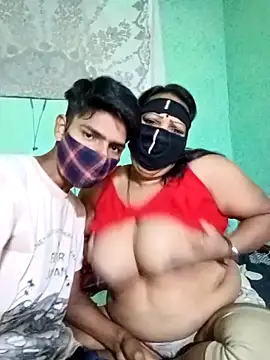 LoveOnStream online show from 11-20-25, 03:29