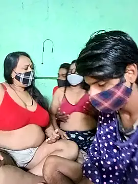 LoveOnStream online show from 11-01-25, 01:56