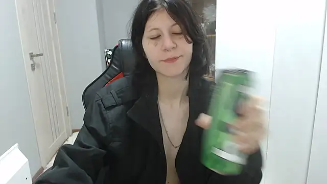 TinaQuiin online show from 10-01-25, 08:08