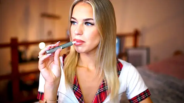 Emilyvanroessel online show from 01-08-26, 08:09