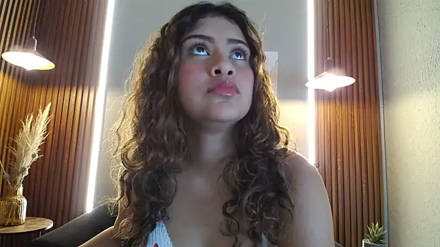 CurlyDani online show from 04-07-26, 02:02