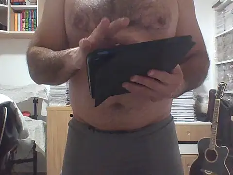 Snapshot of PeludoBrasil chatting on 11-19-25, 06:19 PeludoBrasil online show from 11-19-25, 06:19