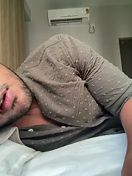 Snapshot of Teej_ chatting on 06-10-26, 10:05 Teej online show from 06-10-26, 10:05