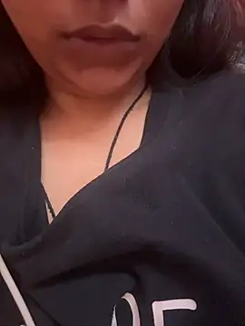 Snapshot of rimasharma_10 chatting on 05-04-26, 02:15 rimasharma 10 online show from 05-04-26, 02:15