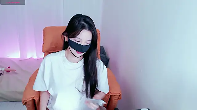 Snapshot of ai_bin chatting on 11-03-25, 02:31 ai bin online show from 11-03-25, 02:31