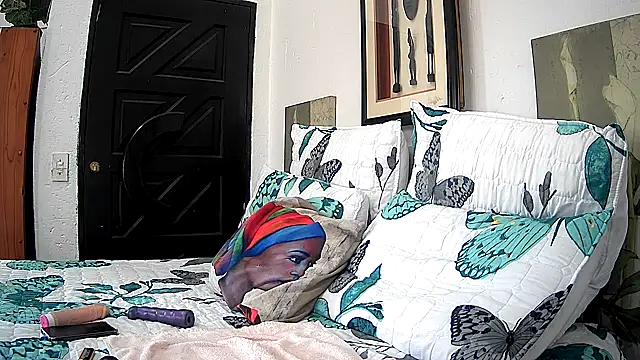 CandyNaynay online show from 11-02-25, 06:51