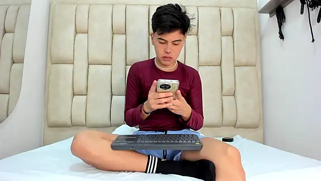 Felipe Cold online show from 11-11-25, 02:39