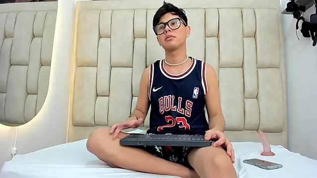 Felipe Cold online show from 10-08-25, 02:13