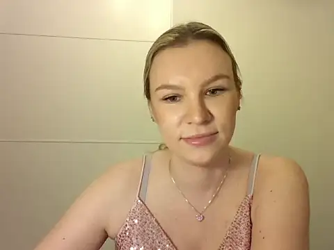 SadieBrilliance online show from 10-15-25, 06:16